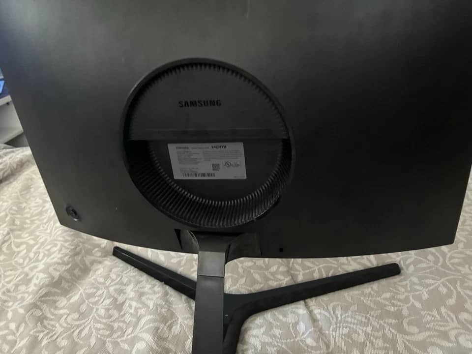 Samsung CRG50 Monitors