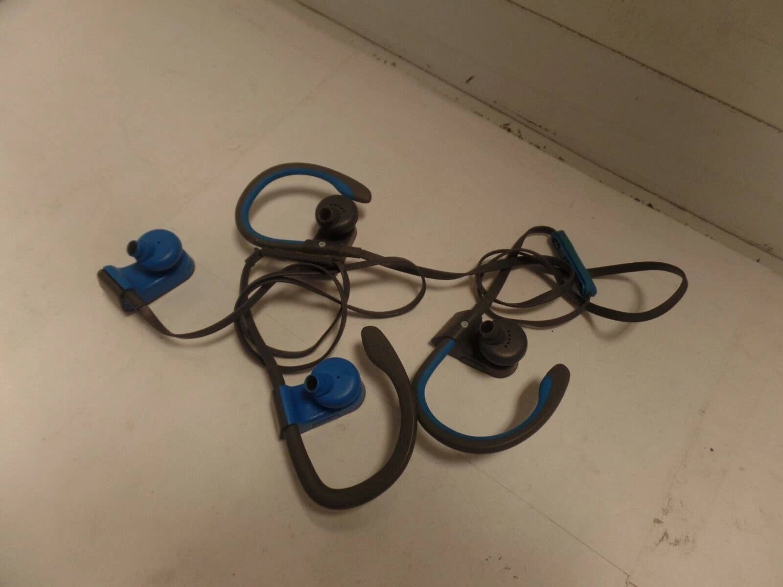 Beats Powerbeats2 Headphones & Earbuds Blue New