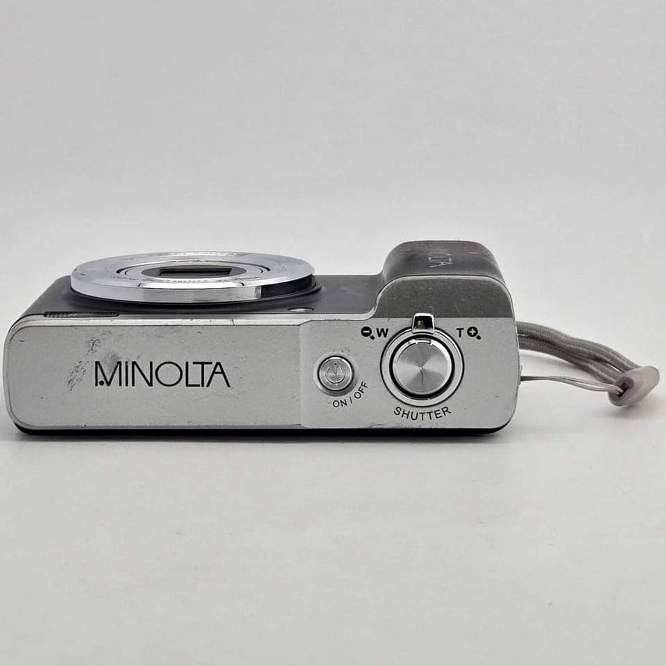 Minolta MNB5Z Digital Cameras White New Body Only