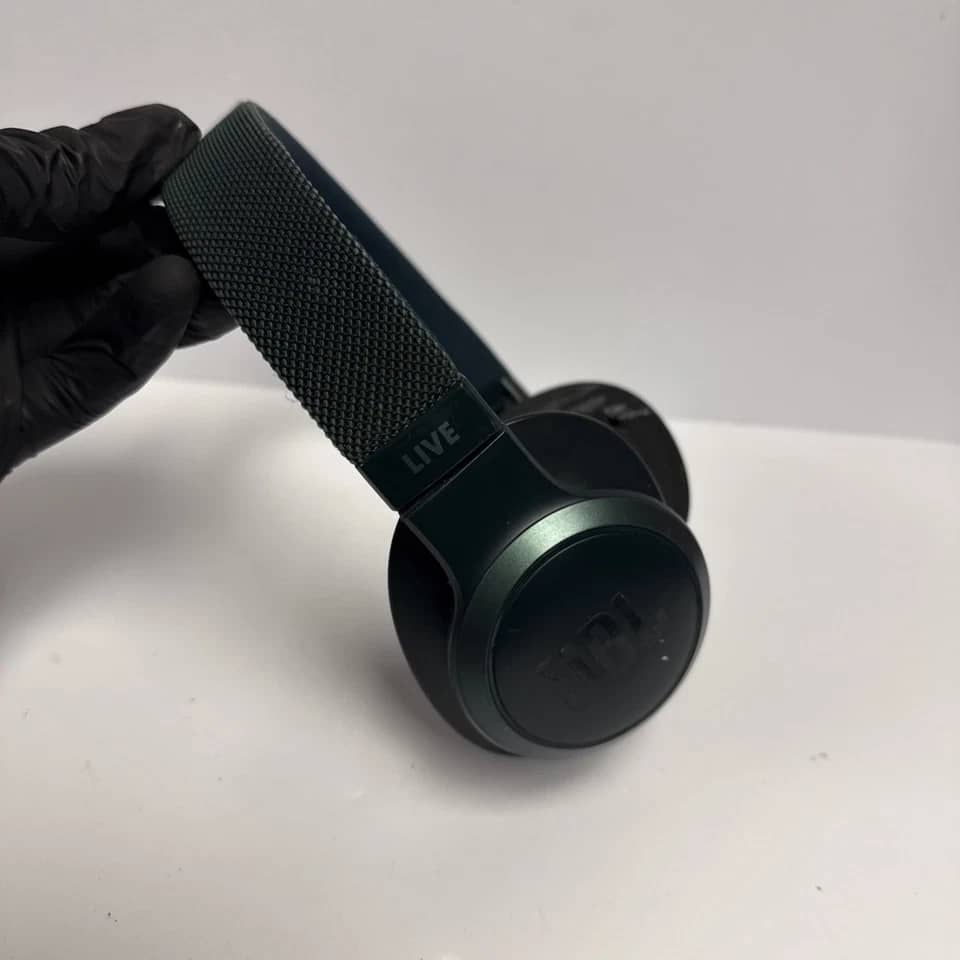 JBL Live 500BT Headphones & Earbuds 