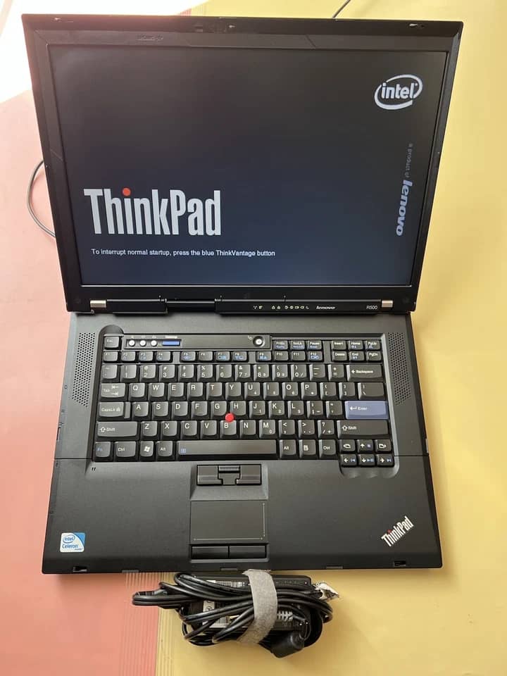Lenovo ThinkPad R500 Computers