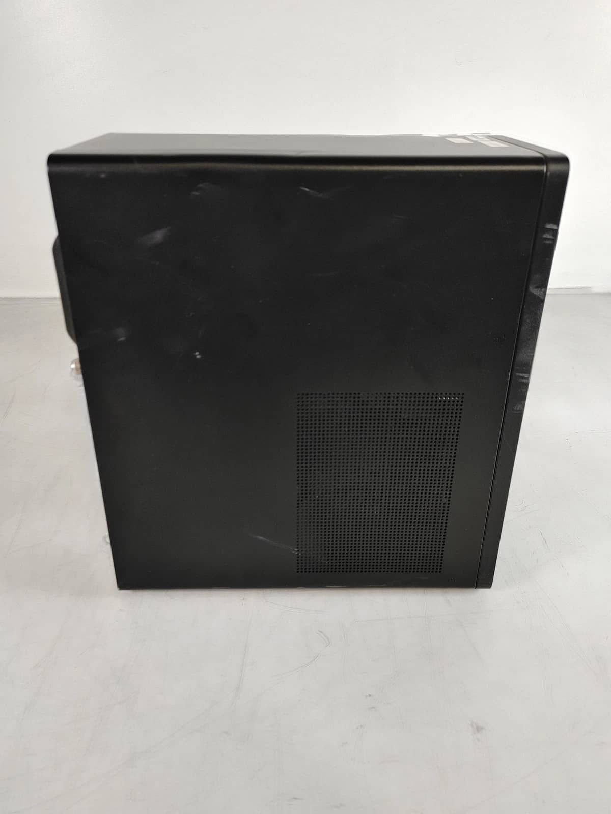 HP M01-F1014 Computers New