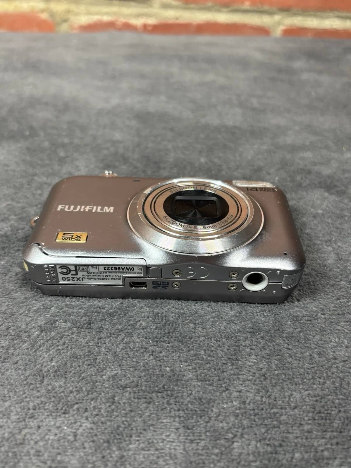 Fujifilm FinePix JX250 Digital Cameras Black New Body Only