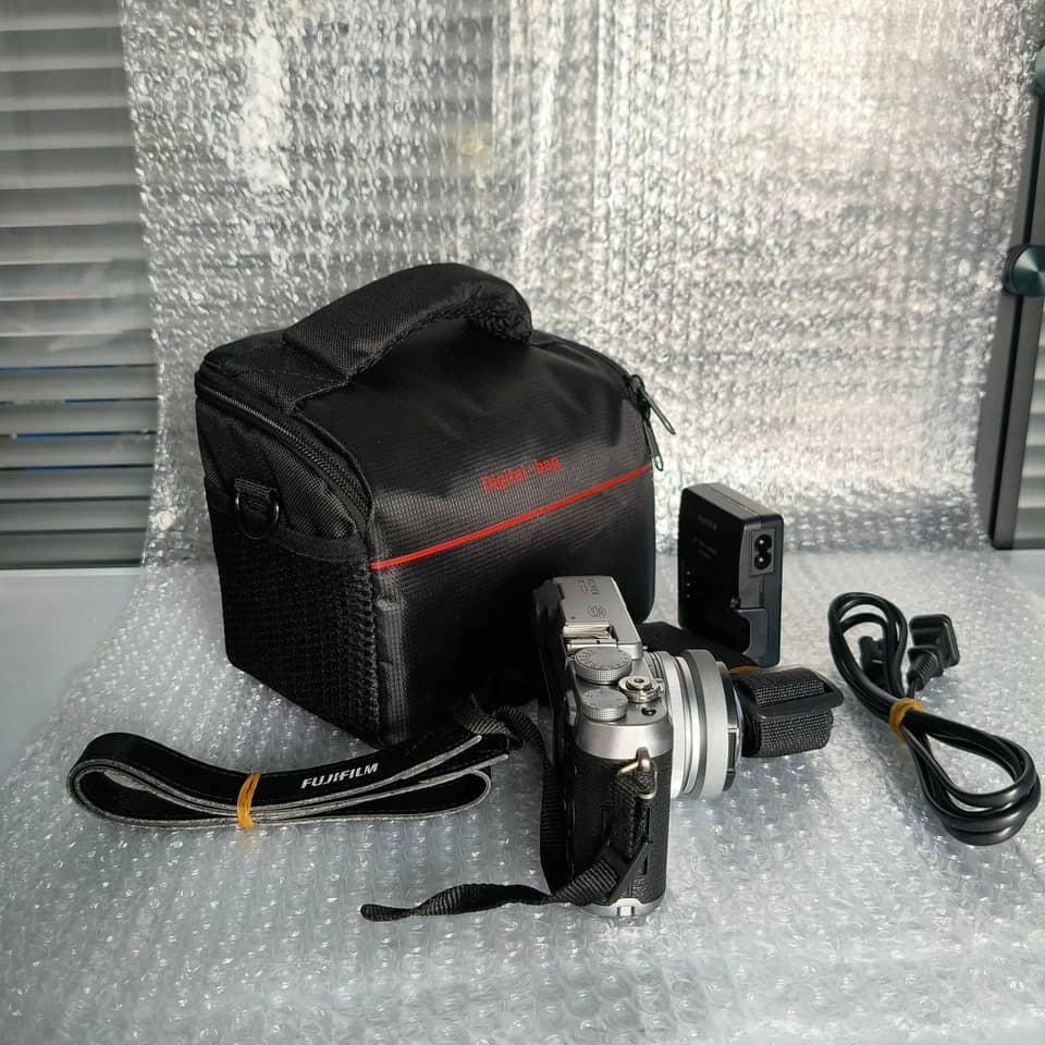 Fujifilm X100S Digital Cameras Black New Body Only
