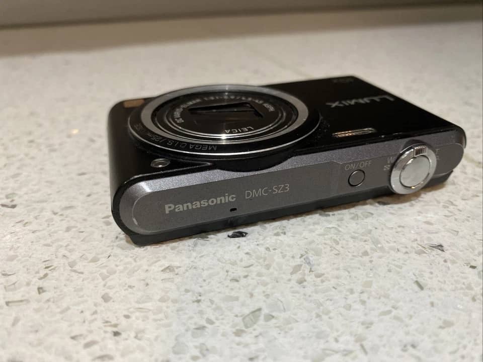 Panasonic DiMAGE Z3 Digital Cameras