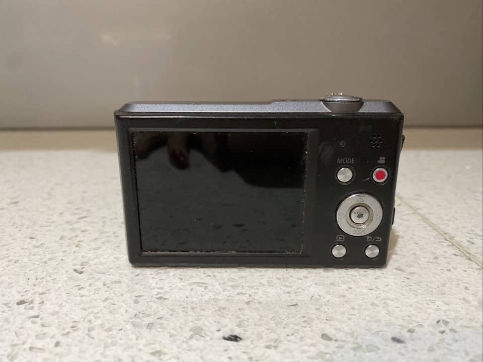 Panasonic DiMAGE Z3 Digital Cameras