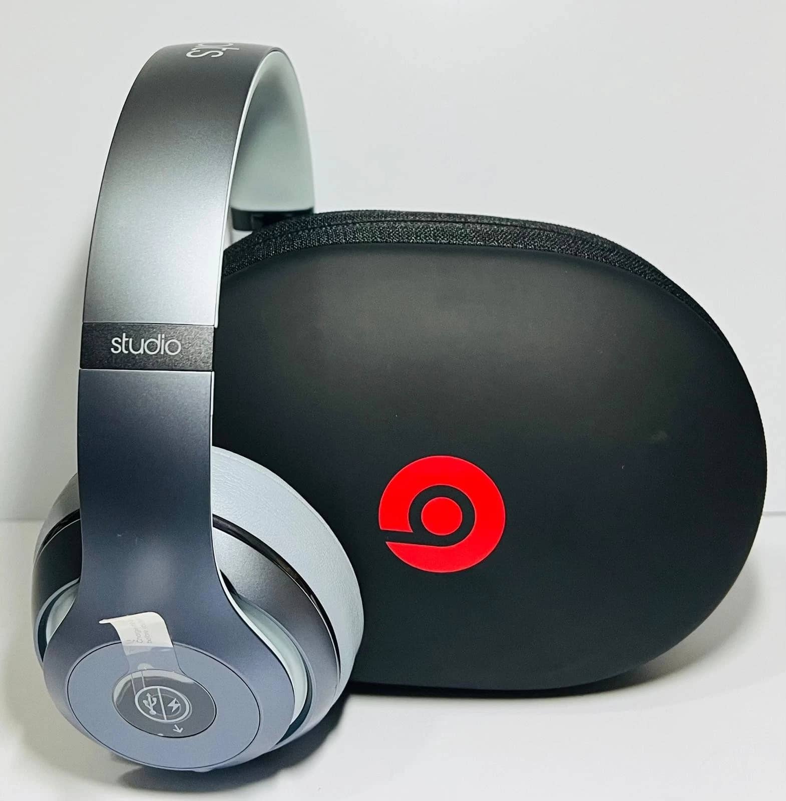 Beats Studio 2.0 Headphones & Earbuds Red New