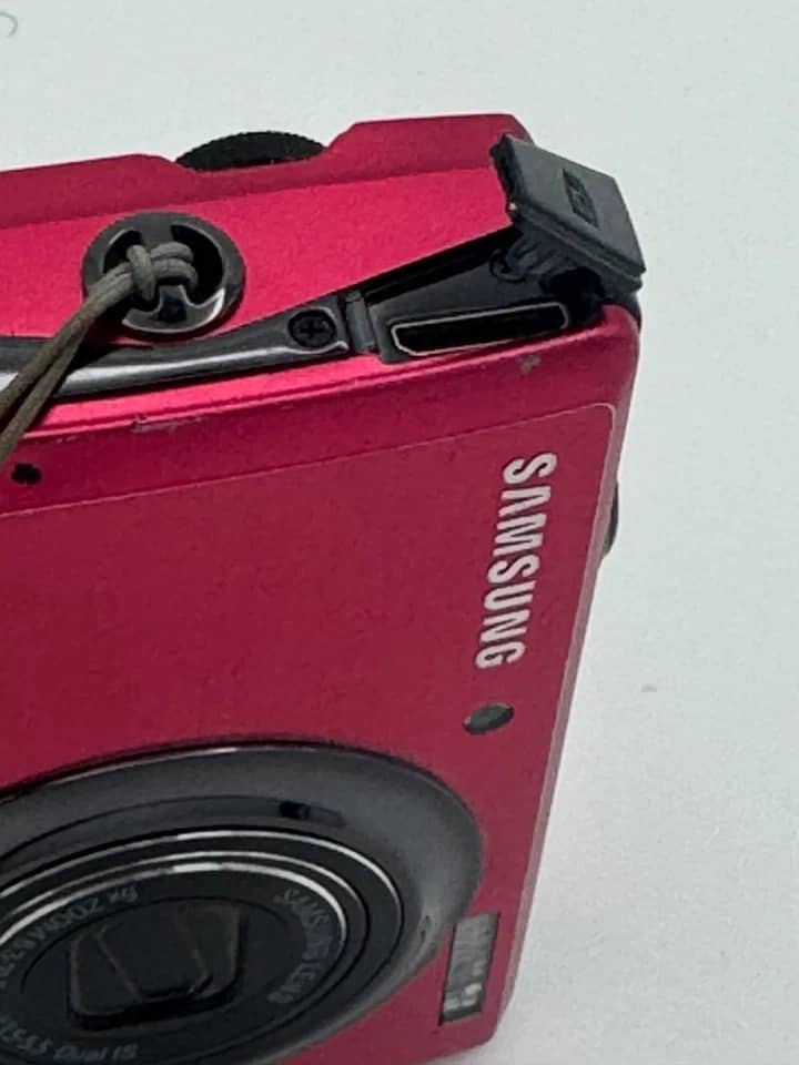 Samsung sl620 Digital Cameras Red New Body Only