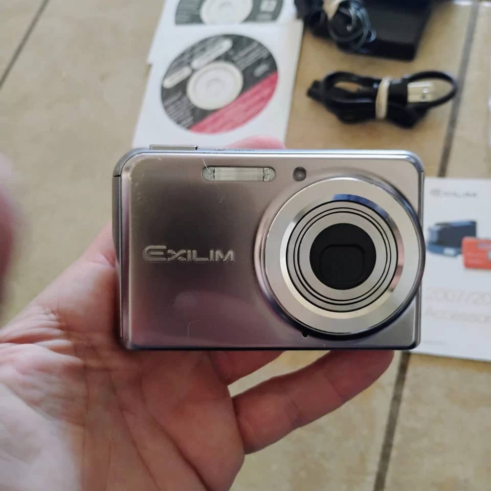Casio Exilim EX-S770 Digital Cameras Gray New Body Only