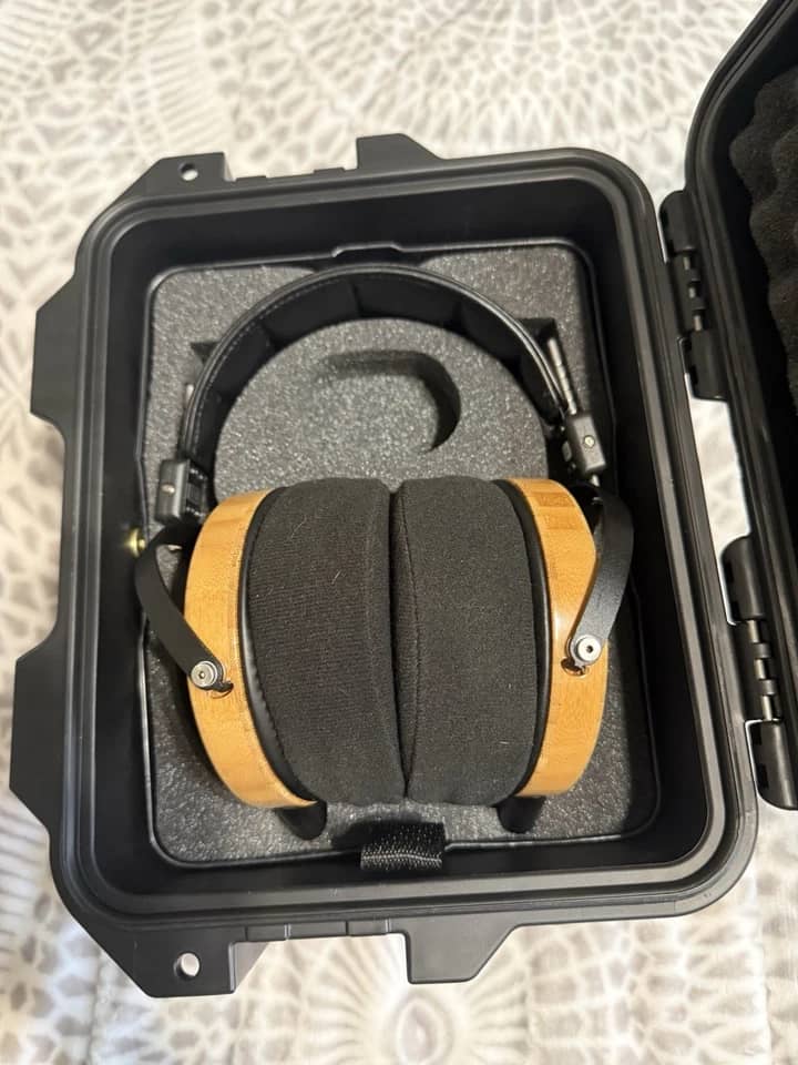 Audeze Audeze LCD-2 Headphones & Earbuds 