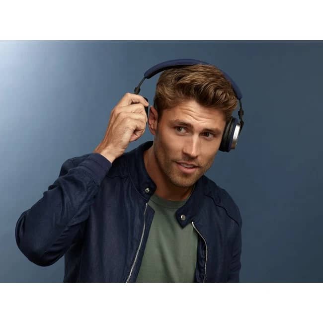Bowers & Wilkins PX5 Headphones & Earbuds 