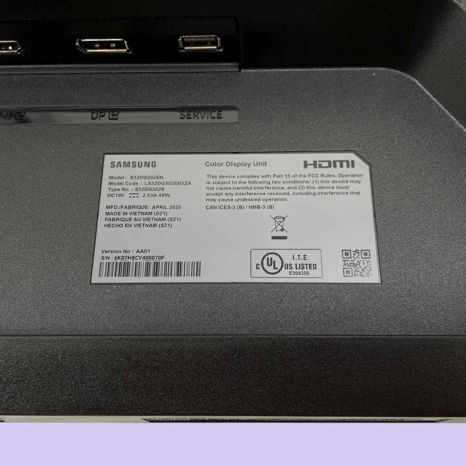 Samsung LS32DG302E Monitors