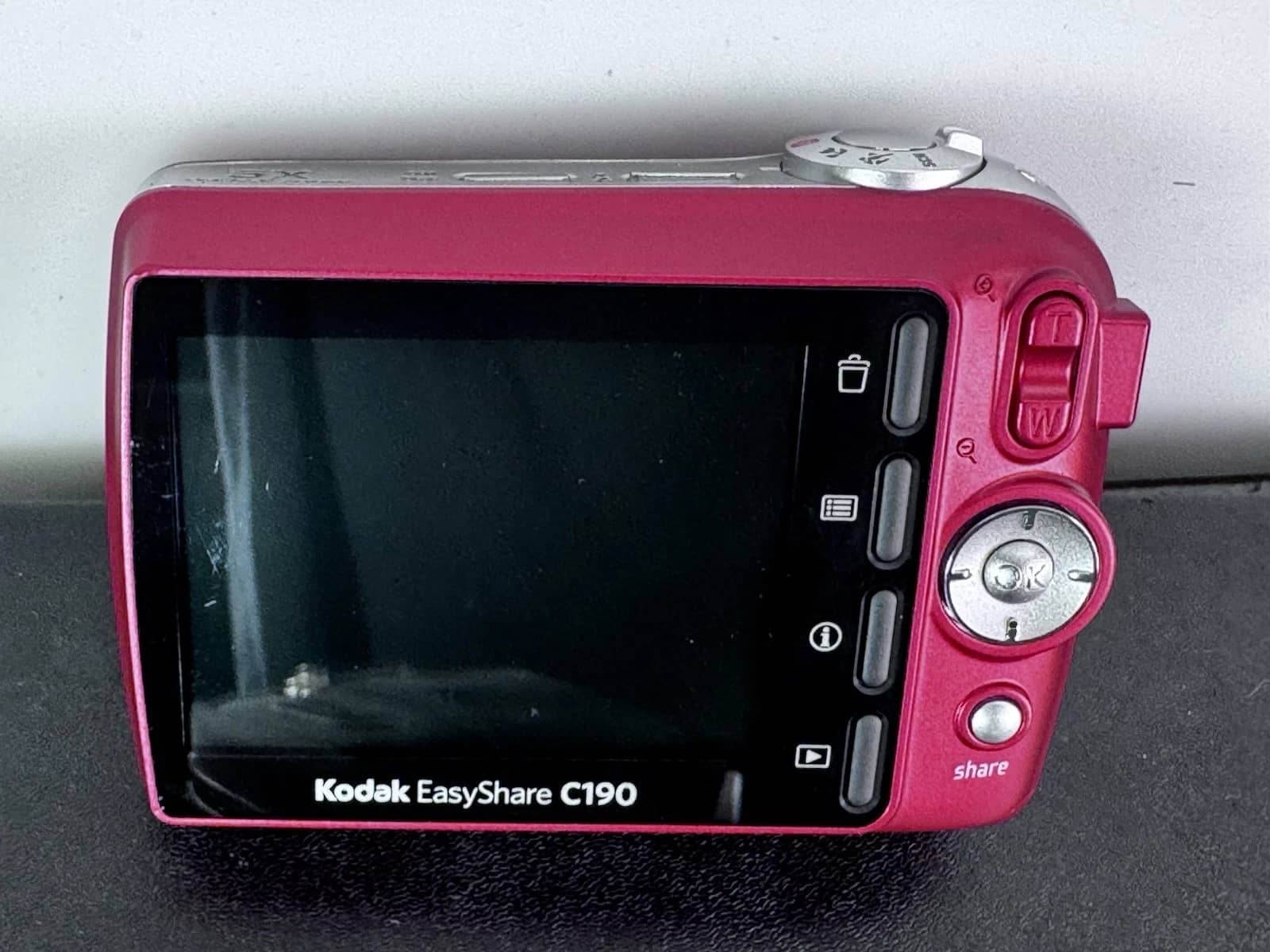Kodak EasyShare C190 Digital Cameras Red Used - Very Good Body Only