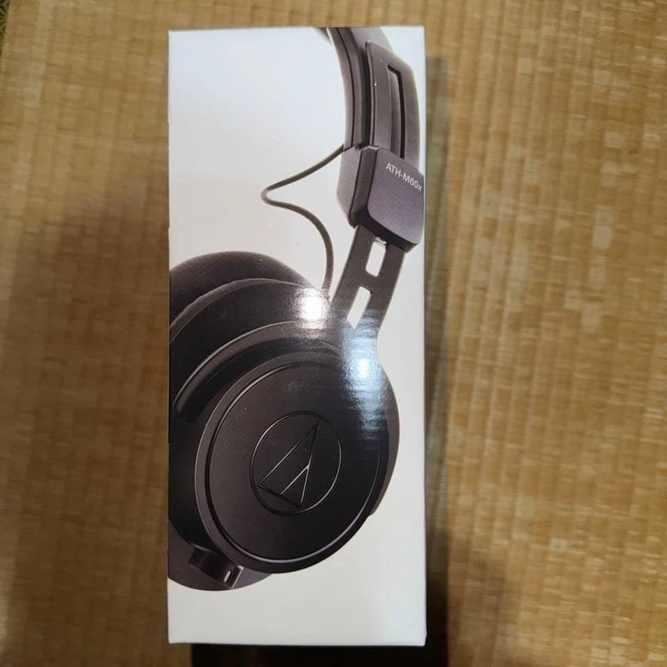 Audio-Technica ATH-M60x Headphones & Earbuds 