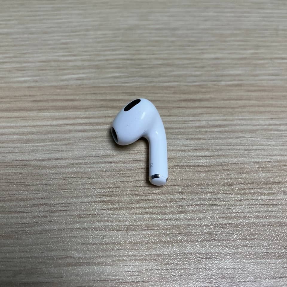 Apple AirPods 3 Headphones & Earbuds 