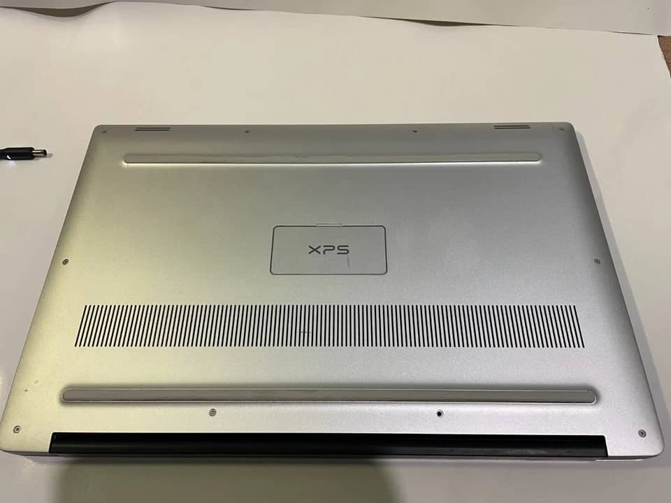 Dell XPS 15 9570 Computers