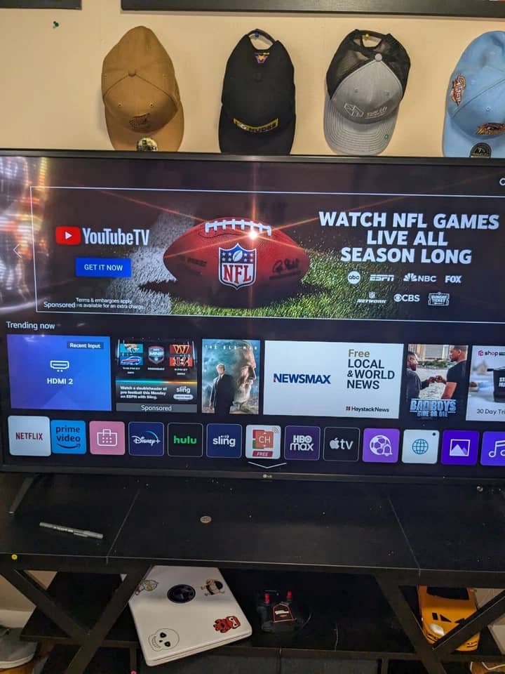 LG 55UQ7070ZUE TVs