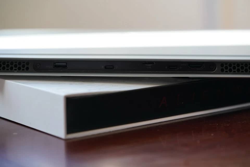Dell Alienware 15 R2 Computers