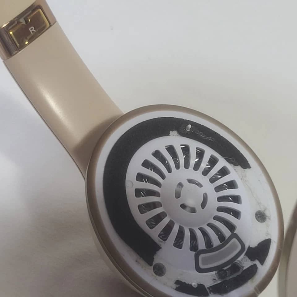 Beats Solo 3 Wireless Headphones & Earbuds 