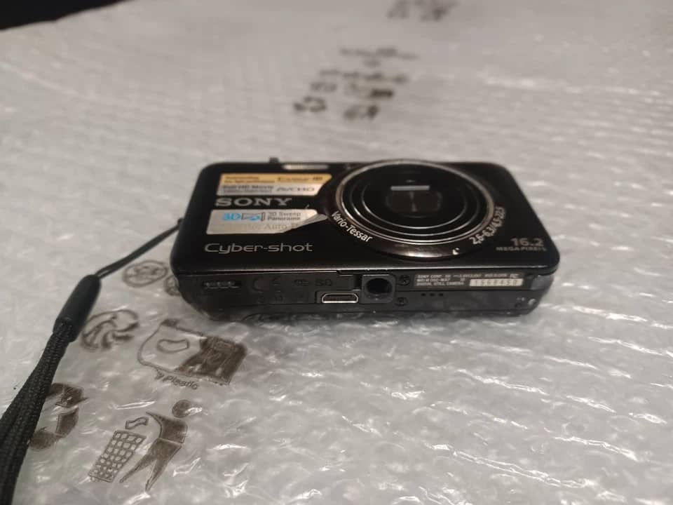 Sony DSC WX7 Digital Cameras Silver New Body Only