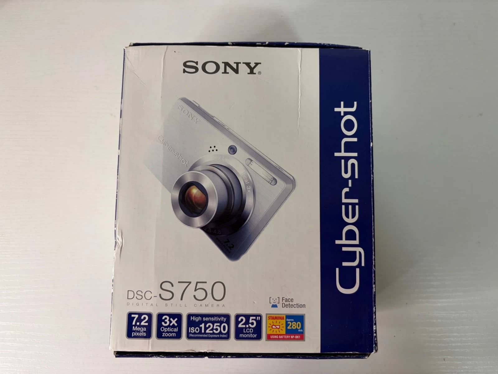Sony Cyber-shot DSC-S750 Digital Cameras Silver New Body Only