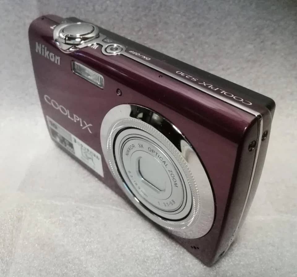 Nikon COOLPIX S230 Digital Cameras Silver New Body Only