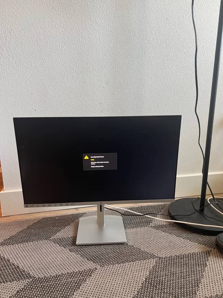 HP M24fw Monitors