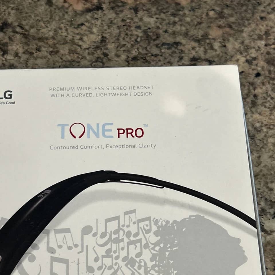 LG HBS-760 Headphones & Earbuds Black Used - Good