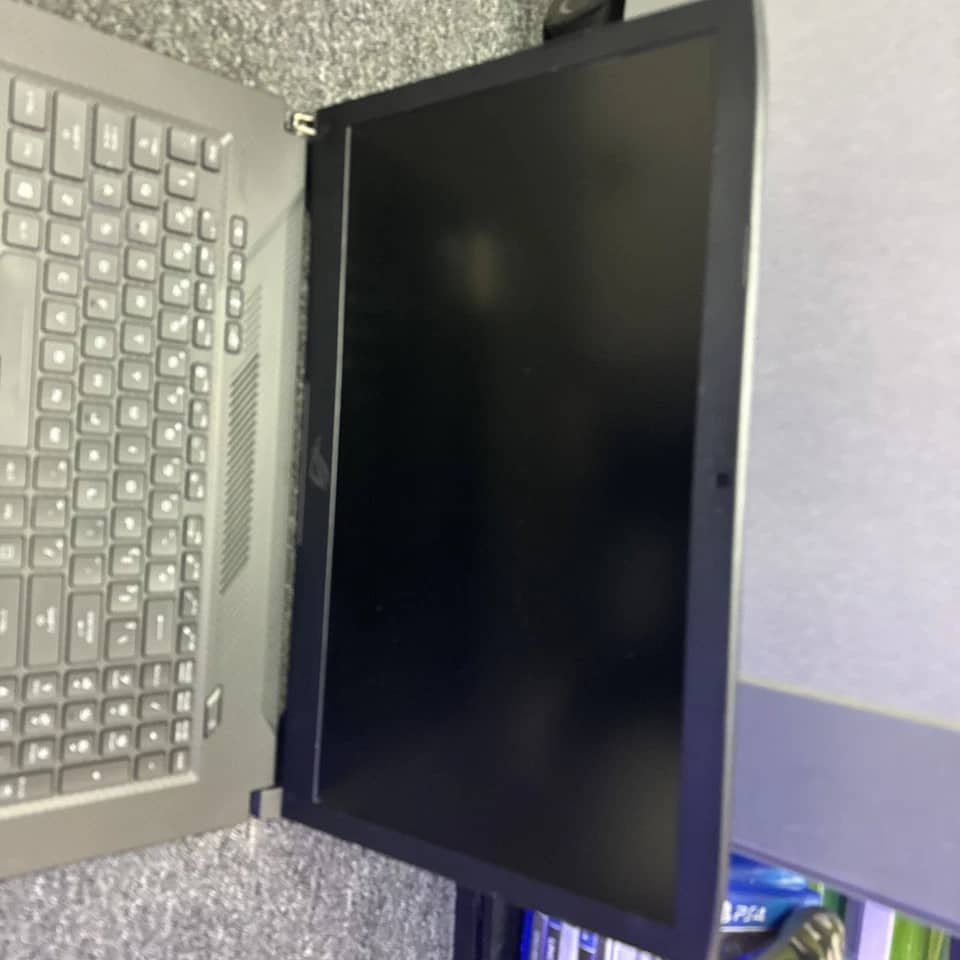 ASUS ROG Strix GL703GE Computers