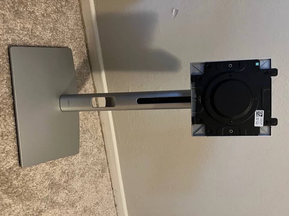 Dell U2421E Monitors