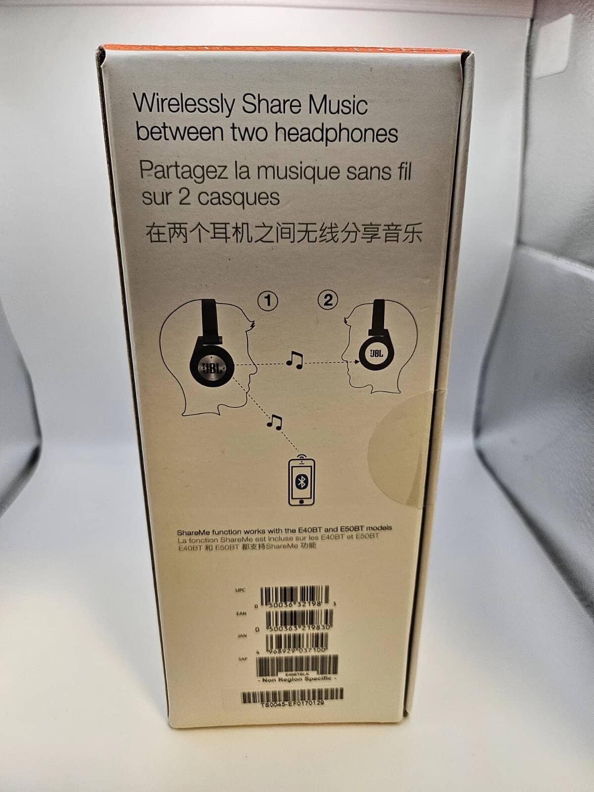 JBL Synchros E40BT Headphones & Earbuds Black New