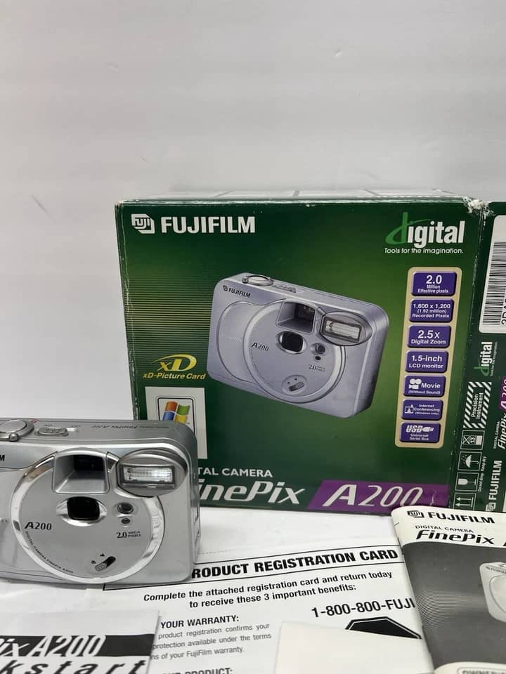 Fujifilm DiMAGE A200 Digital Cameras