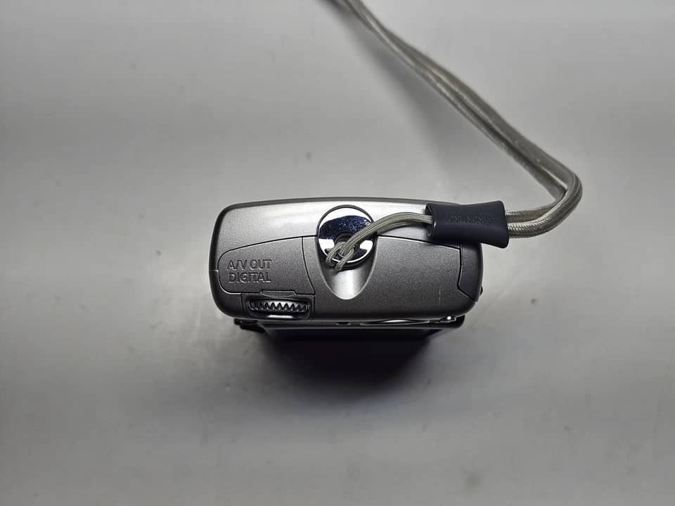Canon PowerShot SD700 IS Digital Cameras Silver New Body Only