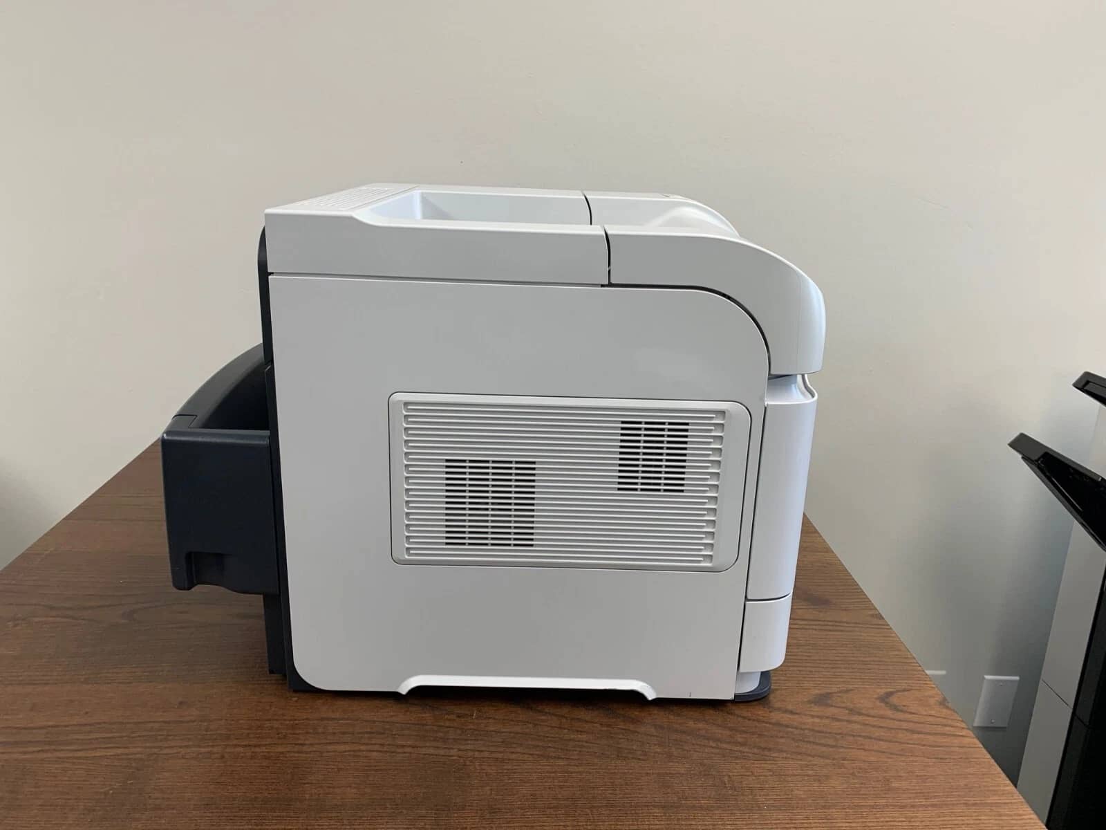 HP LaserJet Enterprise 600 M602DN Printers Refurbished - Excellent