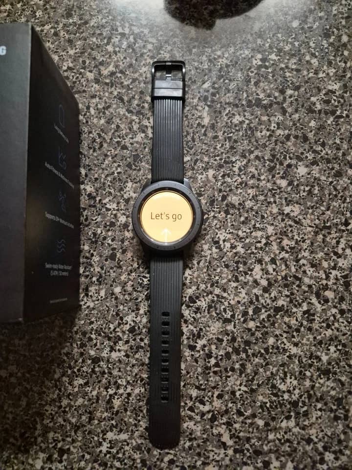 Samsung Samsung Galaxy SM-R810 Smartwatches Black 42mm New