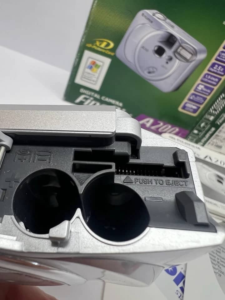 Fujifilm DiMAGE A200 Digital Cameras