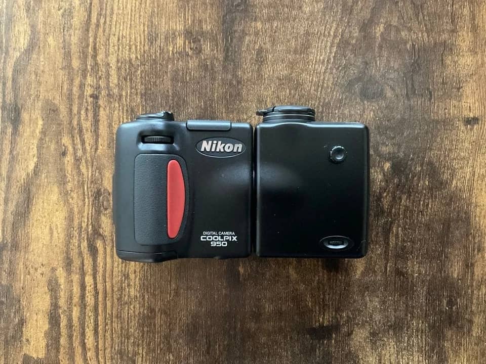 Nikon COOLPIX 950 Digital Cameras Black Used - Good Body Only
