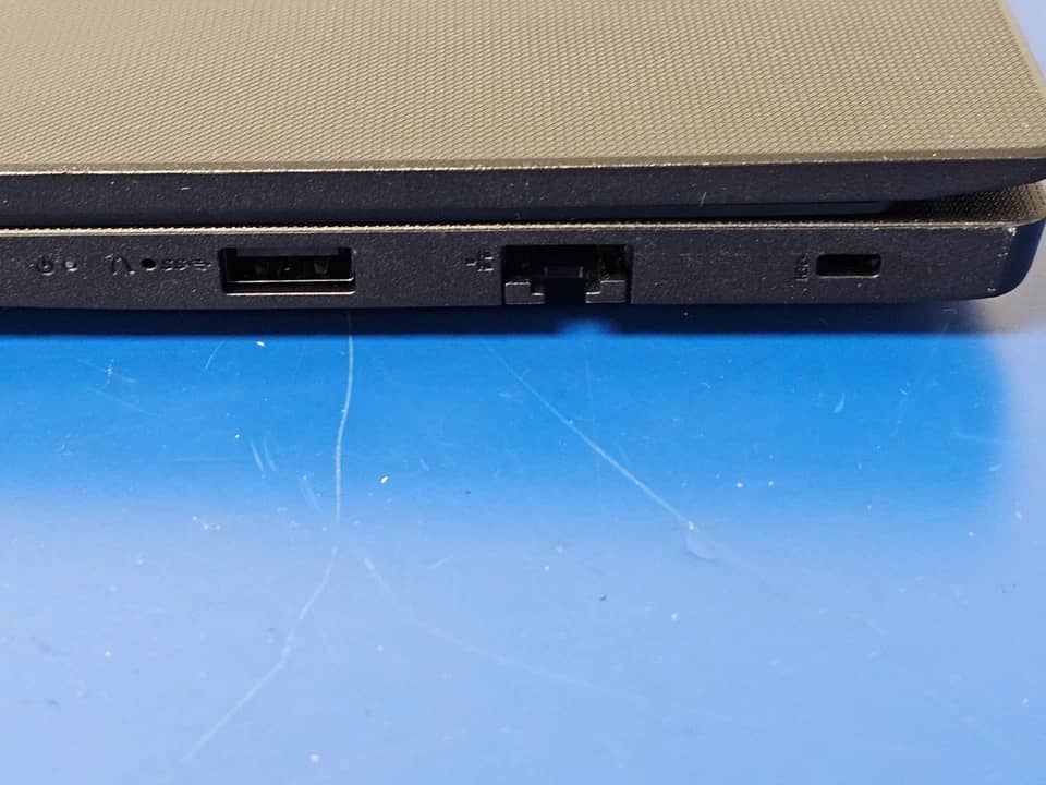 Lenovo V15 G5 Irl Computers 1TB 8GB New