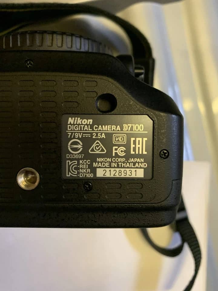 Nikon D7100 Digital Cameras