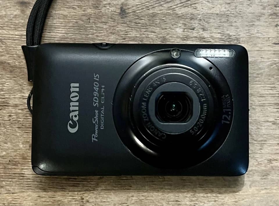 Canon PowerShot SD940IS Digital Cameras Silver New Body Only