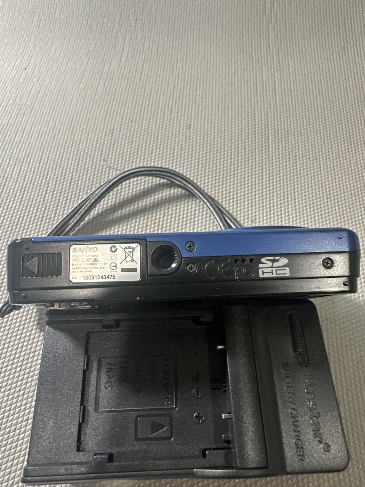 SANYO VPC T1495 Digital Cameras Blue New Body Only