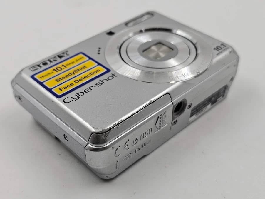Sony Cyber-shot DSC-S930 Digital Cameras Silver New Body Only