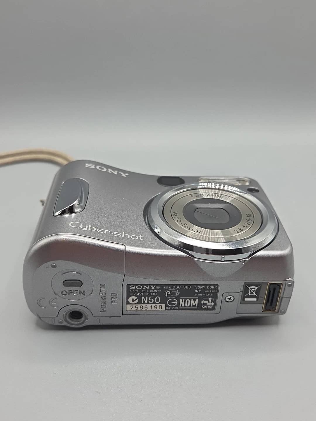 Sony Cyber-shot DSC-S80 Digital Cameras Silver Used - Good Body Only