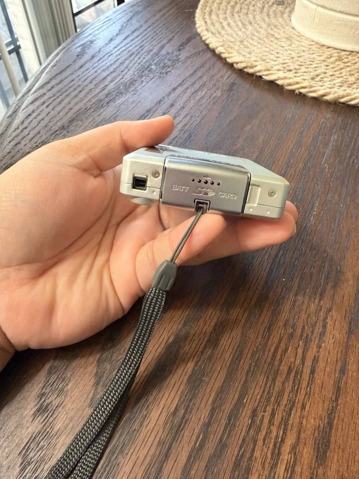 Minolta DiMAGE Xg Digital Cameras