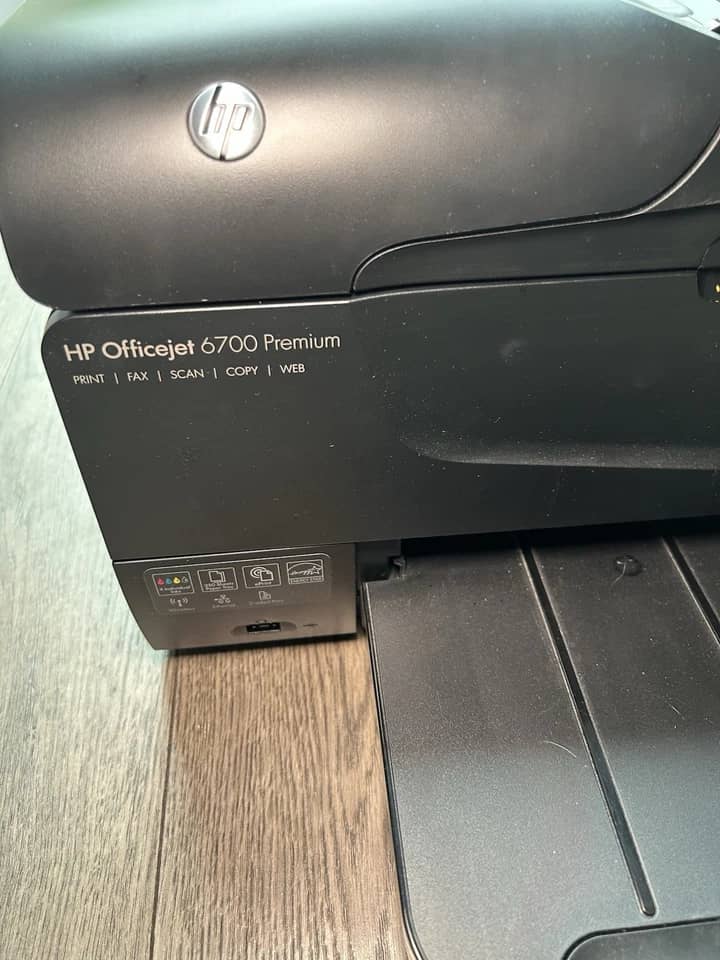 HP Officejet 6700 Premium Printers For parts or not working