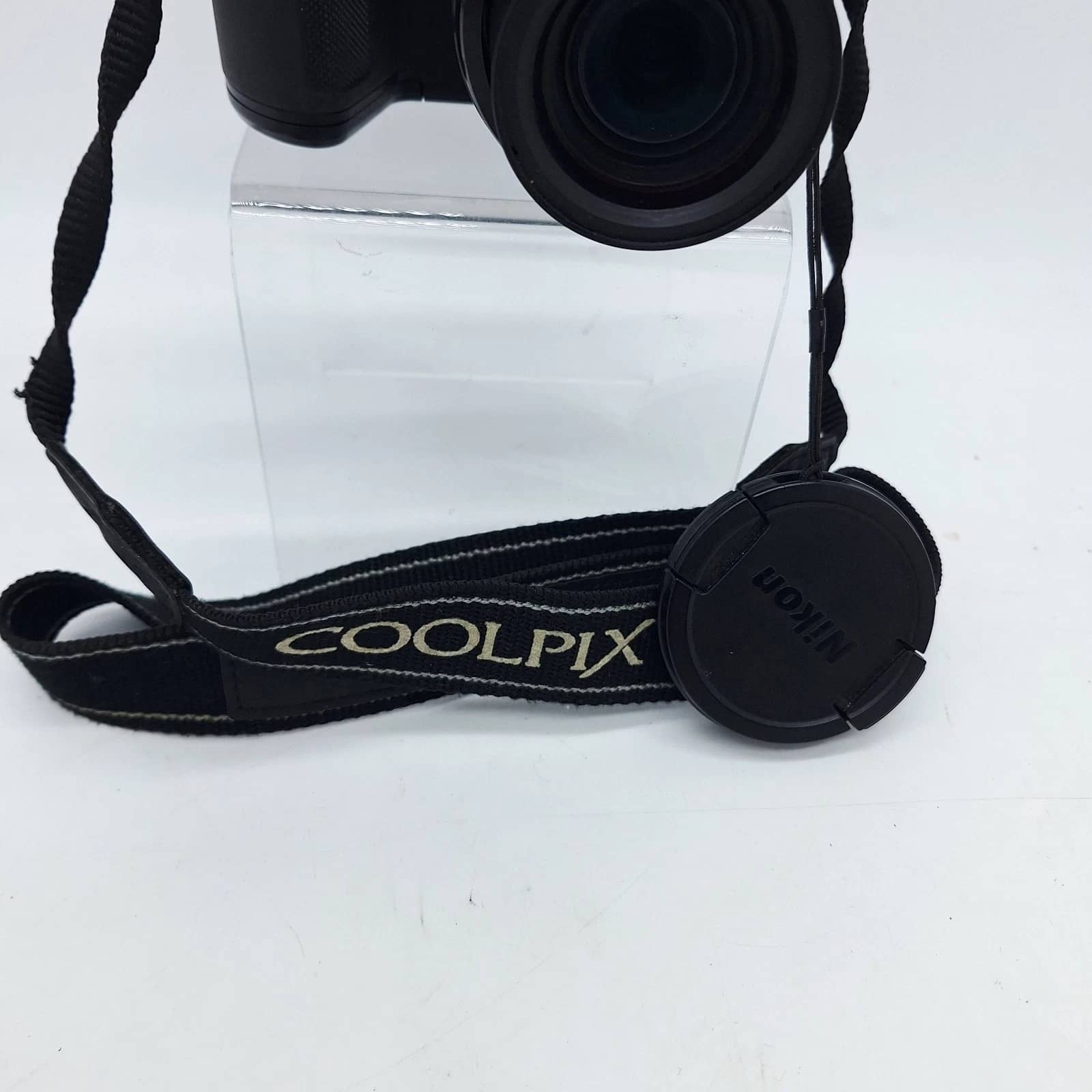 Nikon COOLPIX L105 Digital Cameras Black New Body Only