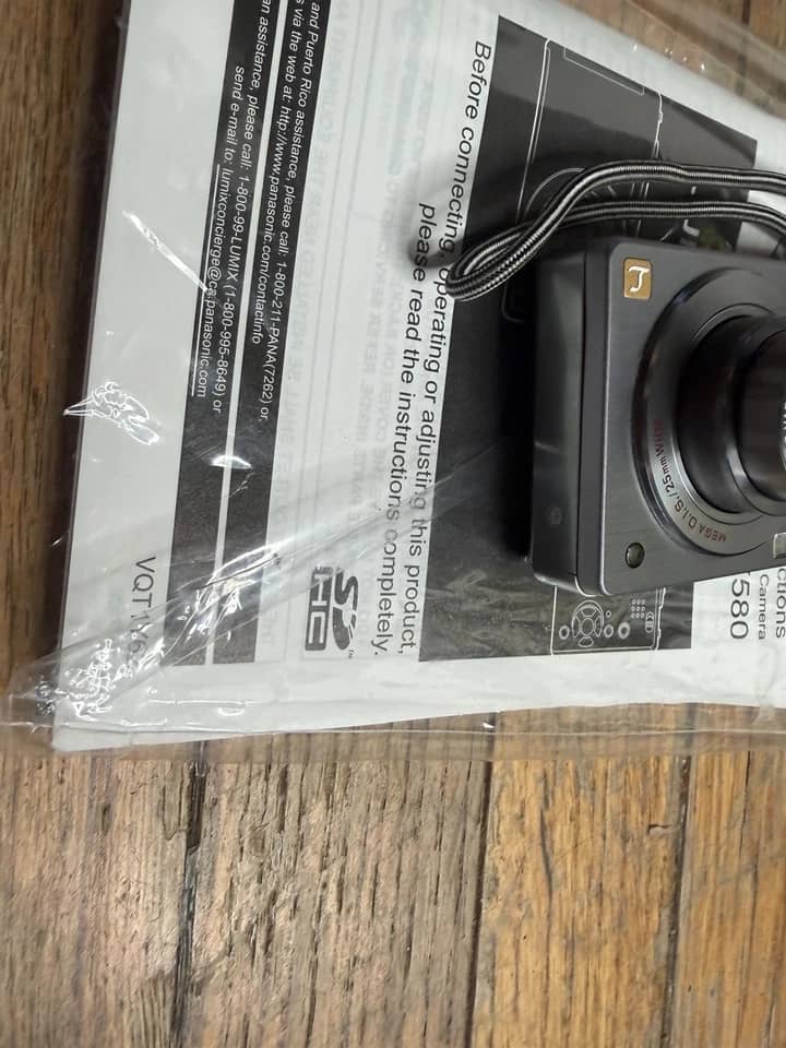Panasonic LUMIX FX580 Digital Cameras Silver New Body Only