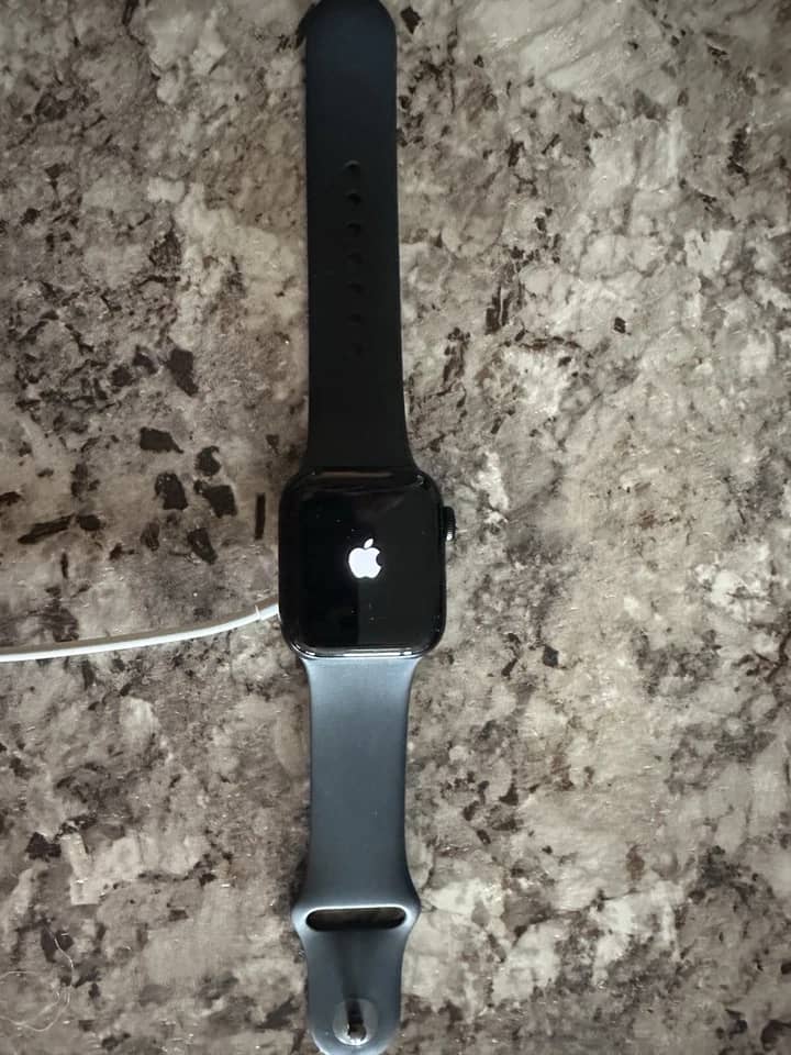 Apple Watch Series 8 Smartwatches