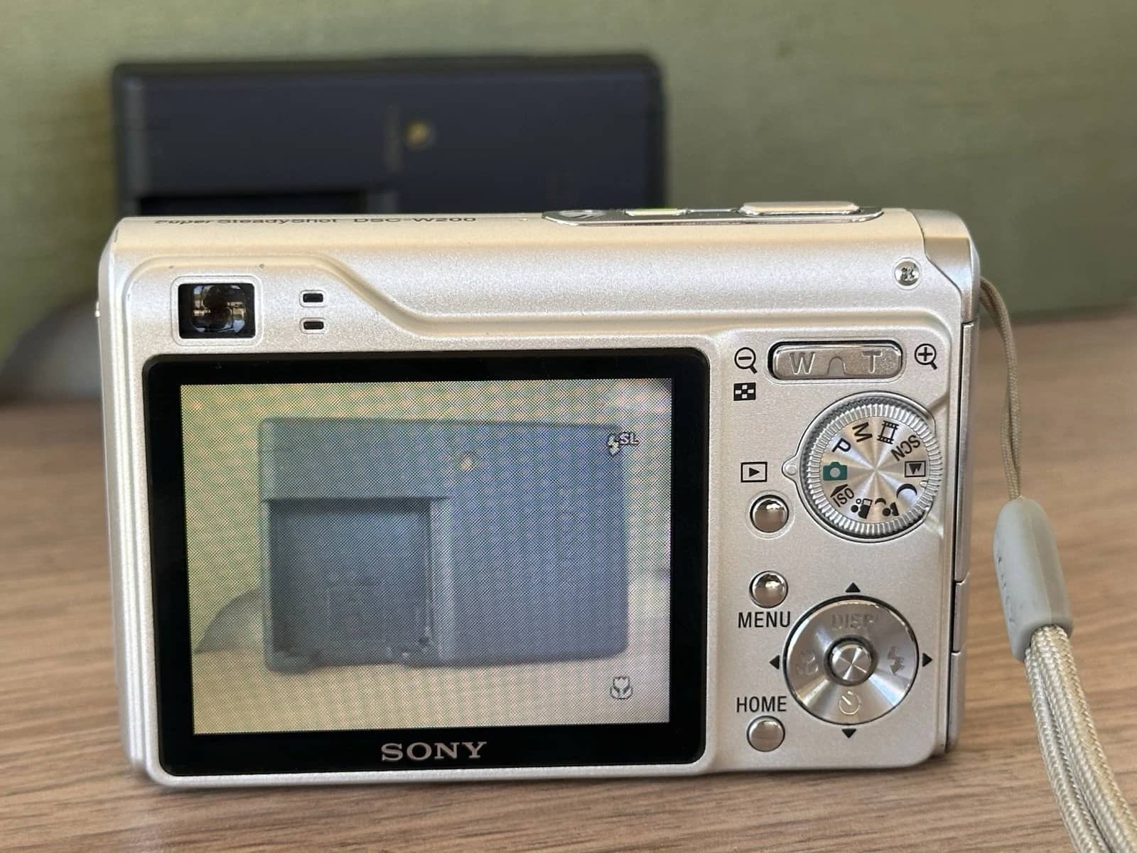 Sony Cyber-shot DSC-W200 Digital Cameras Silver New Body Only