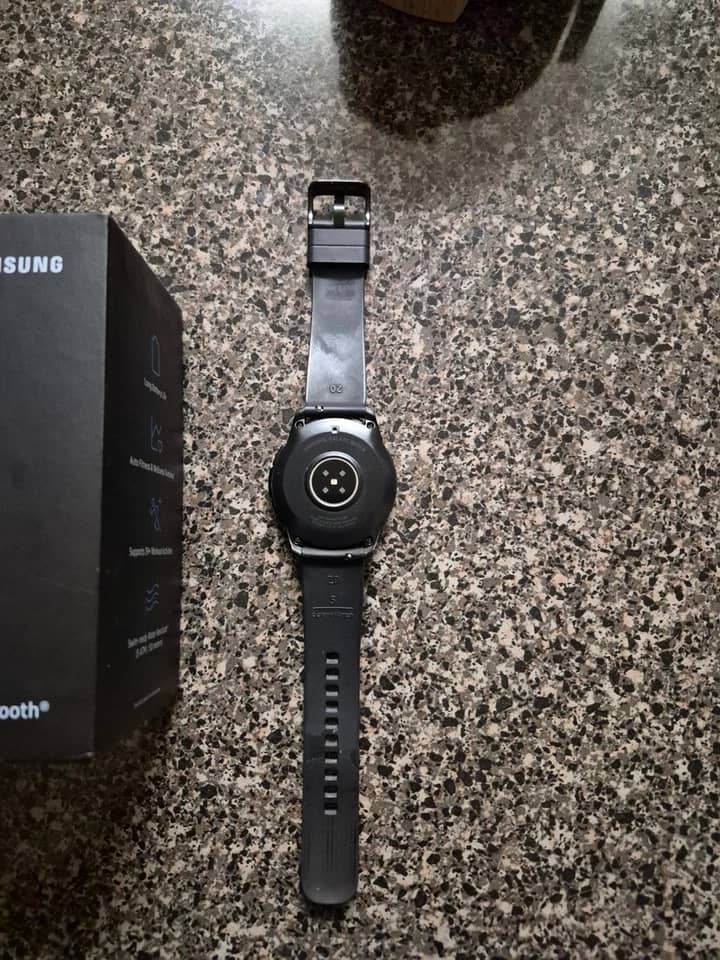 Samsung Samsung Galaxy SM-R810 Smartwatches Black 42mm New